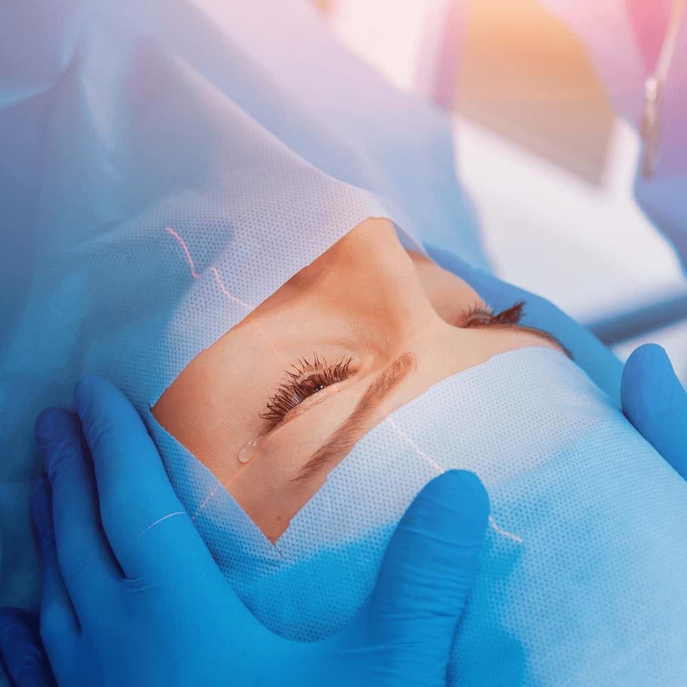 patient undergoing LASIK